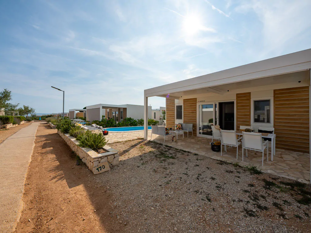 campsite-terra-park-phalaris-mobile-home-pinus-holiday-home-pool-exterior-entrance