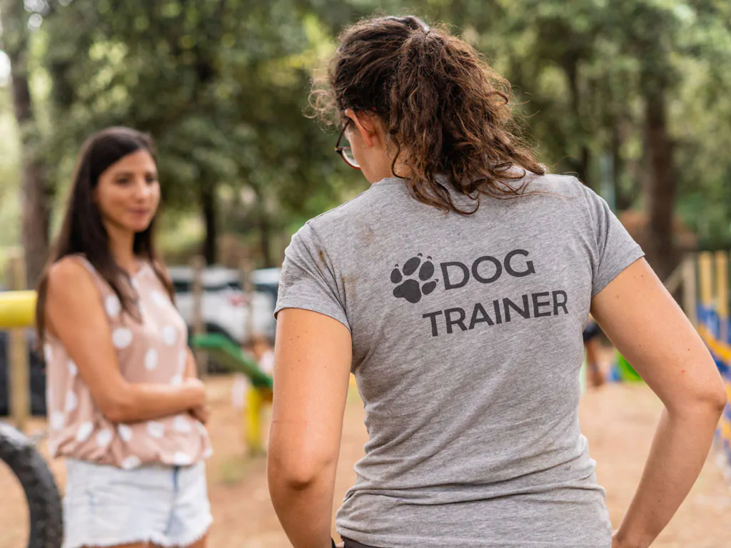 dog-friendly-exterior-pet-trainer