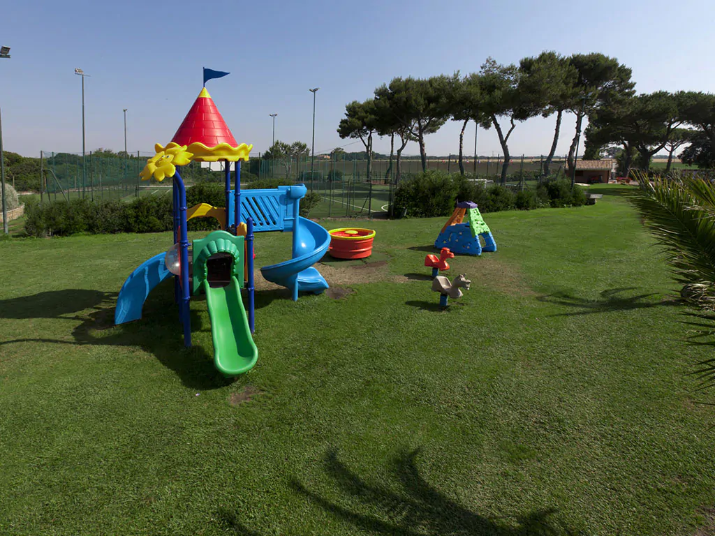 gitavillage-california-playground