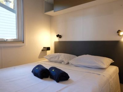 happy-relax-interior-bedroom