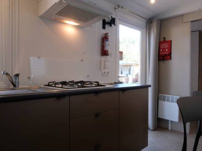 happy-relax-interior-kitchen