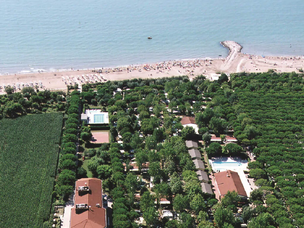italy-camping-village-airview