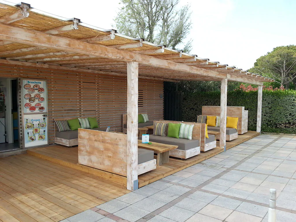 italy-camping-village-bar-terace