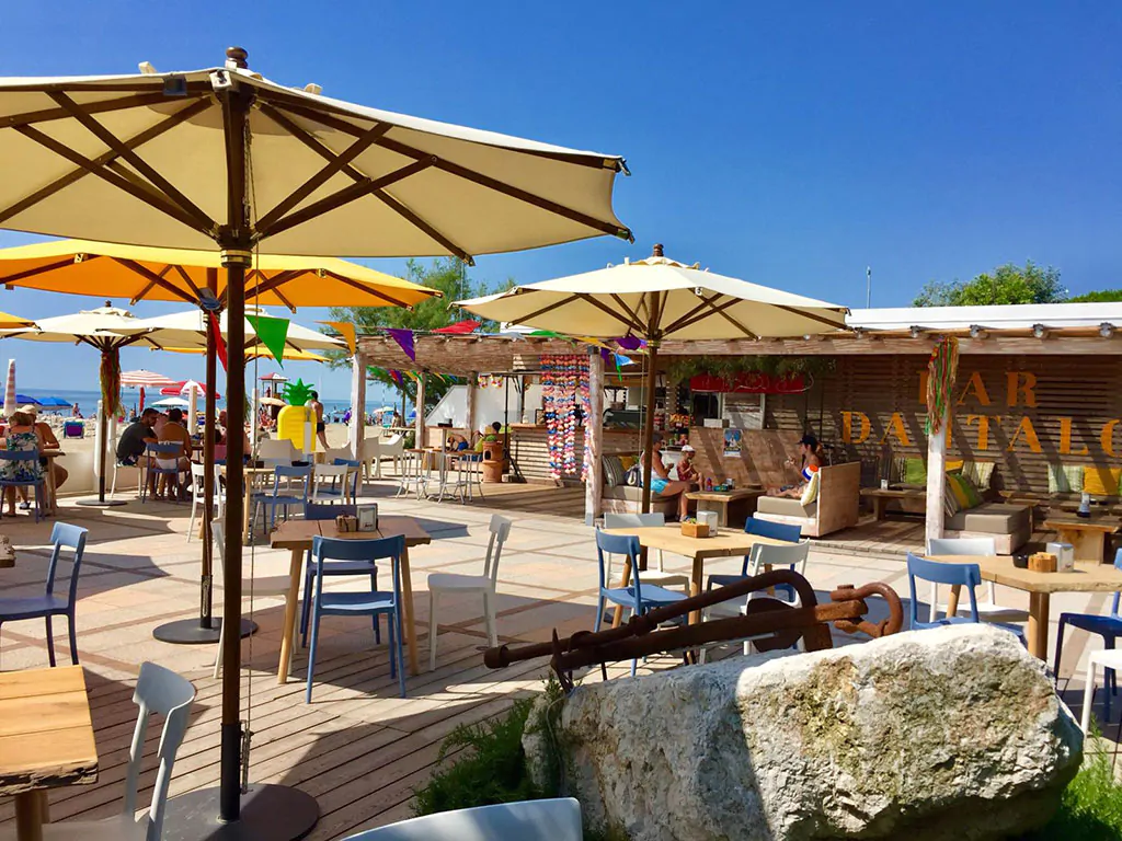 italy-camping-village-bar