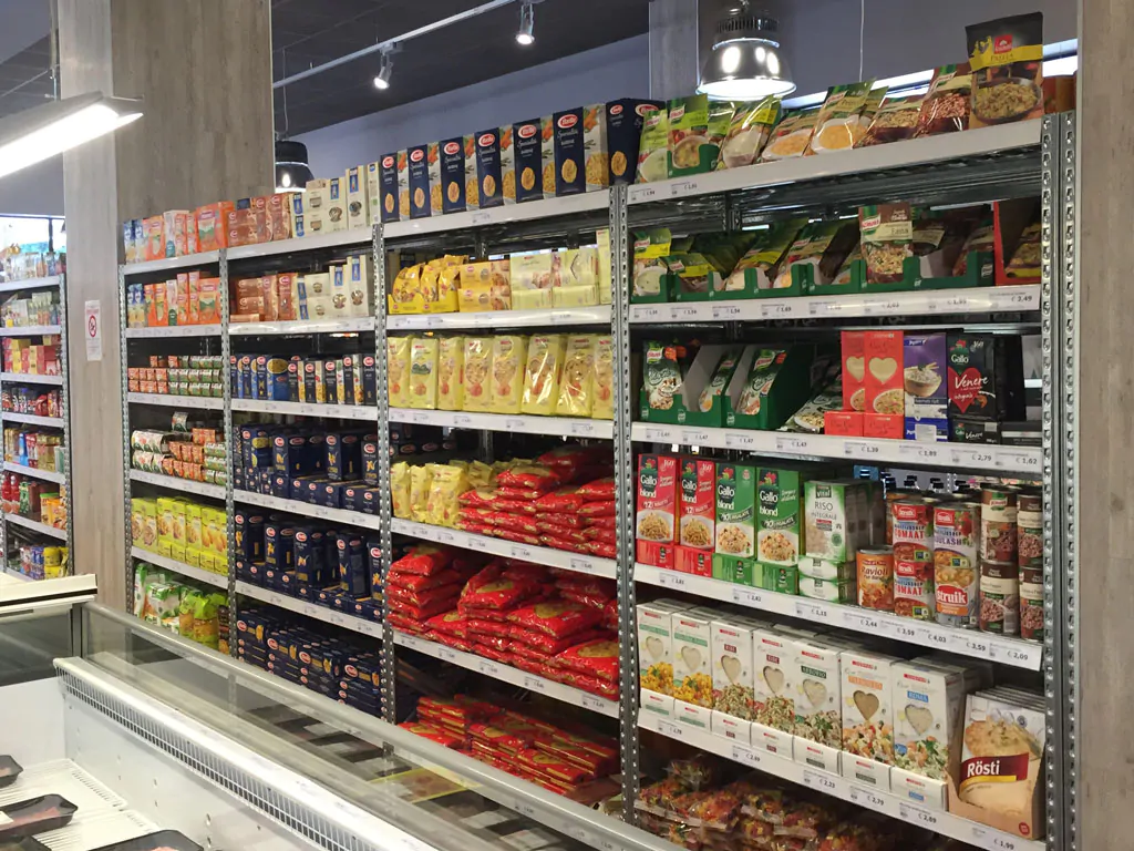 market-e-bazer-interior-super-market