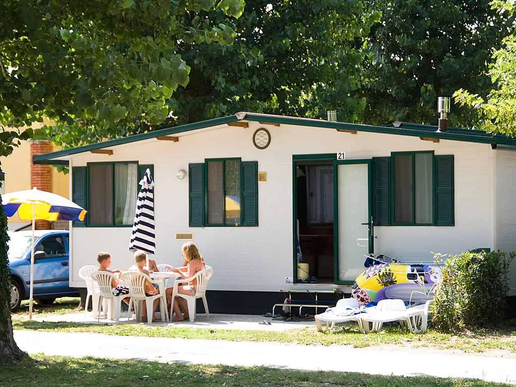 mobile-home-happy-classic-exterior-4-2