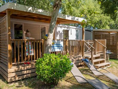 mobile-home-happy-premium-suite-exterior-8-2