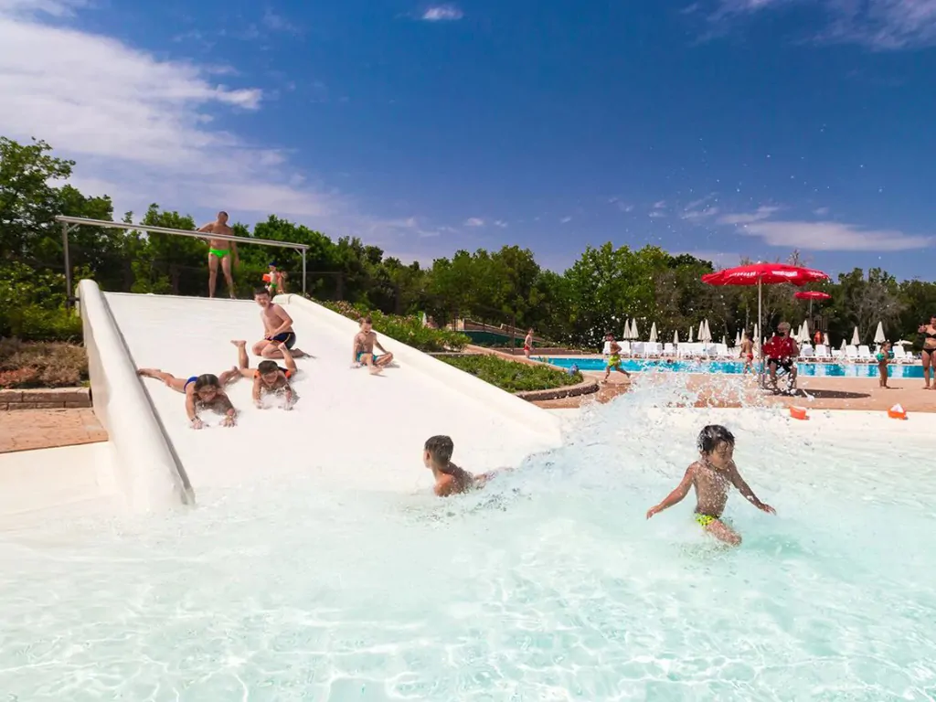 montescudaio-village-outdoor-pool-for-kids-ii