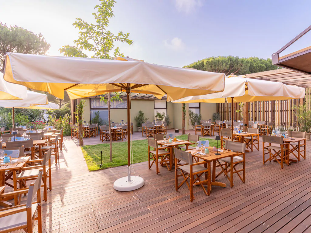 orbitello-family-camping-village-restaurant-terrace-2