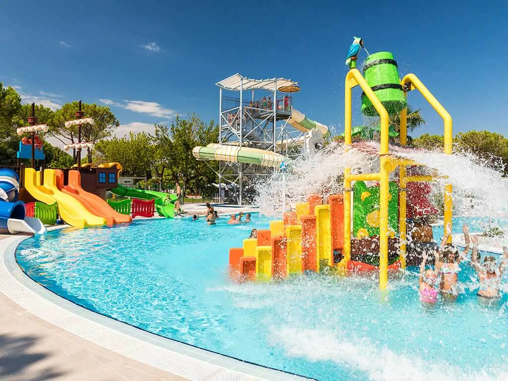 residence-village-pool-13