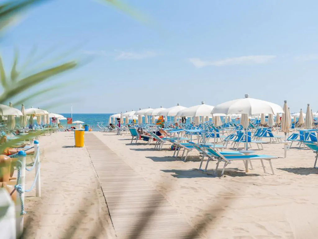 riccione-easy-camping-village-beach-view