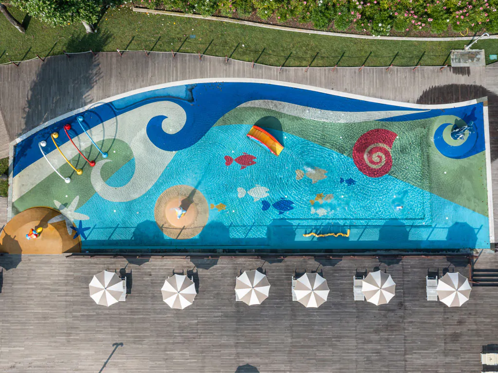spina-family-camping-village-birds-eye-pool-ii