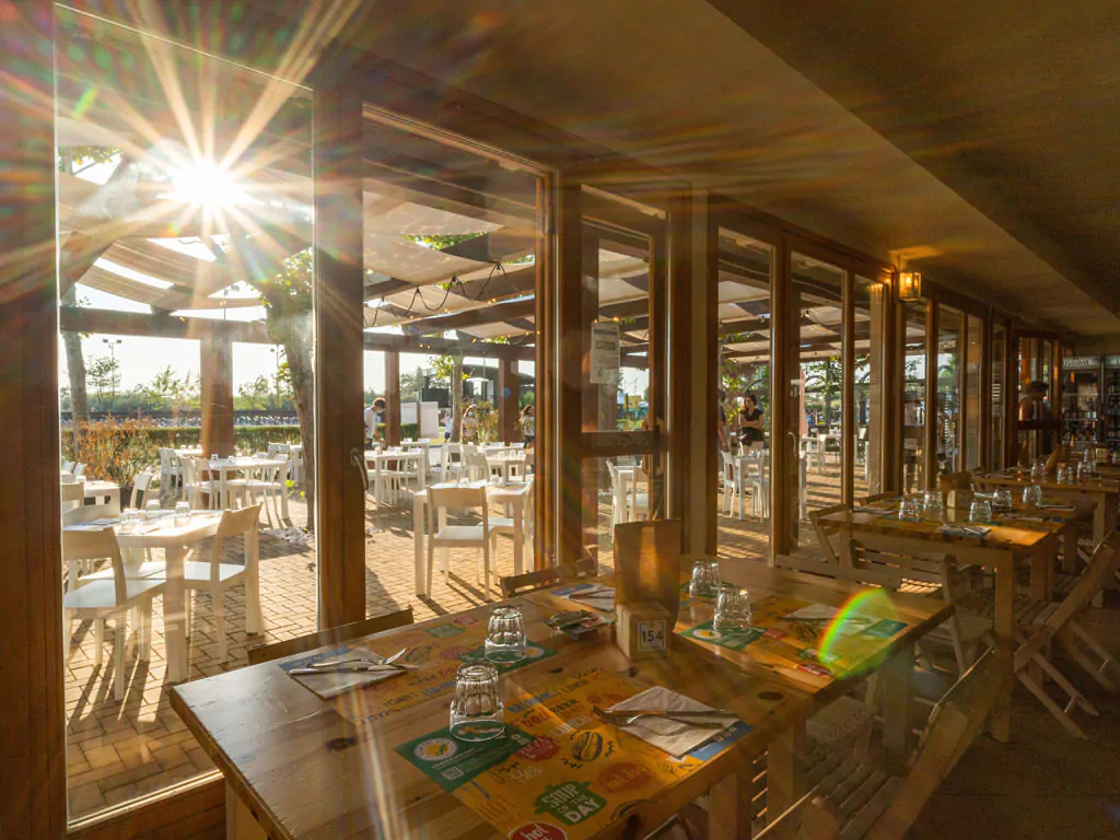 spina-family-camping-village-exterior-terrace-ii
