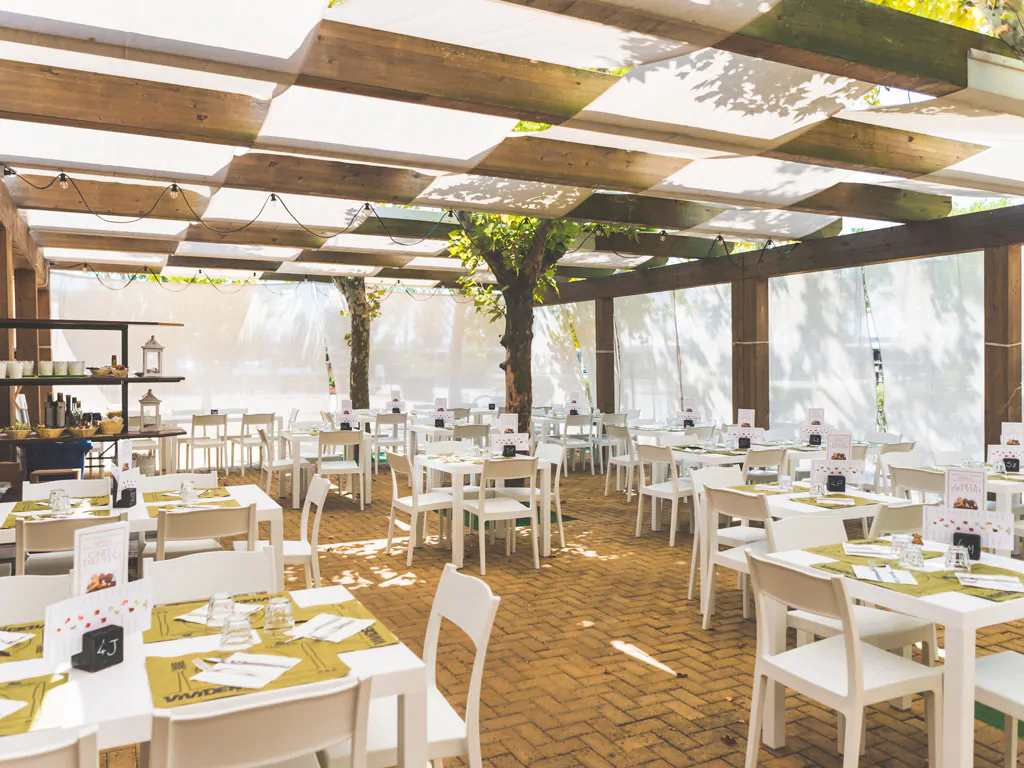 spina-family-camping-village-exterior-terrace-iii