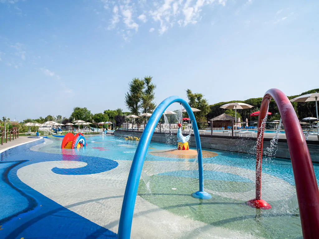 spina-family-camping-village-swimming-pool-activities