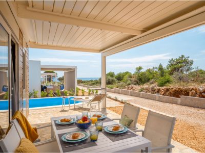 terra-park-phalaris-pinus-holiday-home-pool-terrace