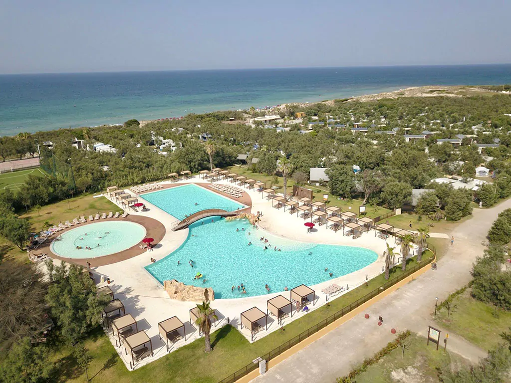 torre-rinalda-beach-camping-resort-pool-air-view