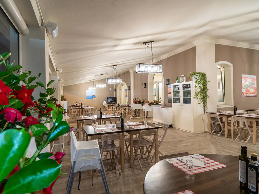vigna-sul-mar-familiy-camping-village-interior-restoran