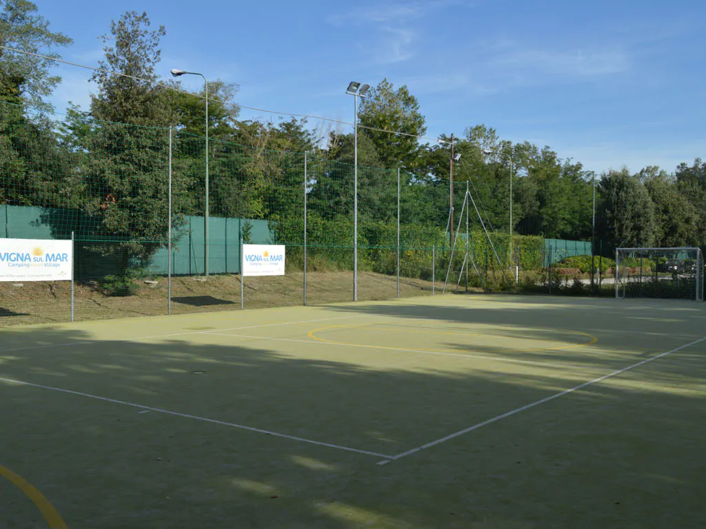 vigna-sul-mar-familiy-camping-village-tennis-court