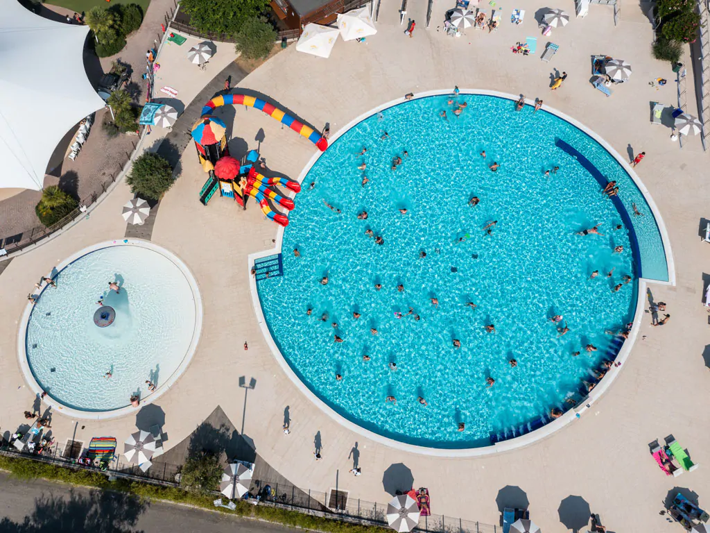 vigna-sul-mare-famiily-camping-village-pool-birds-eye