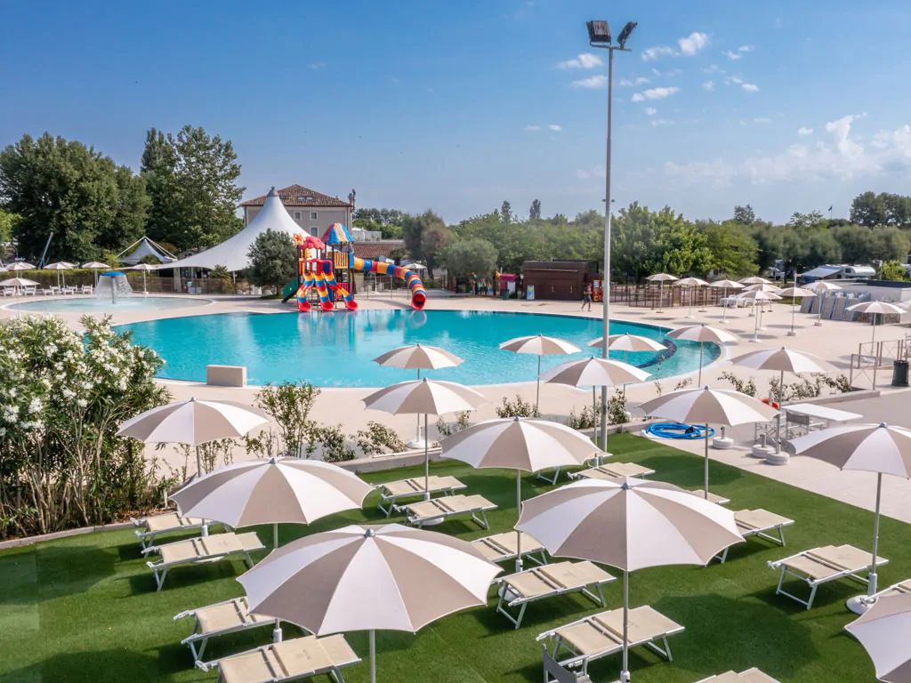 vigna-sul-mare-famiily-camping-village-pool-view-i