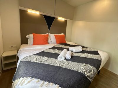 estivo-premium-interior-double-bed