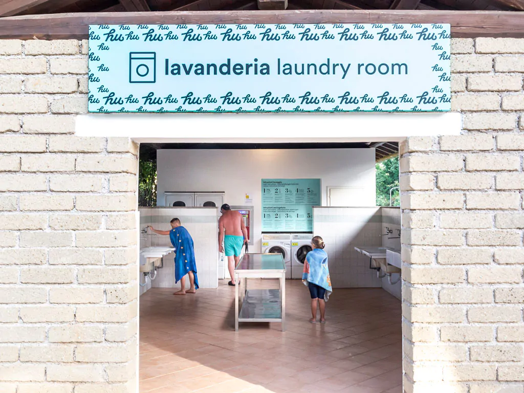 hu-i-pini-village-laundry-room