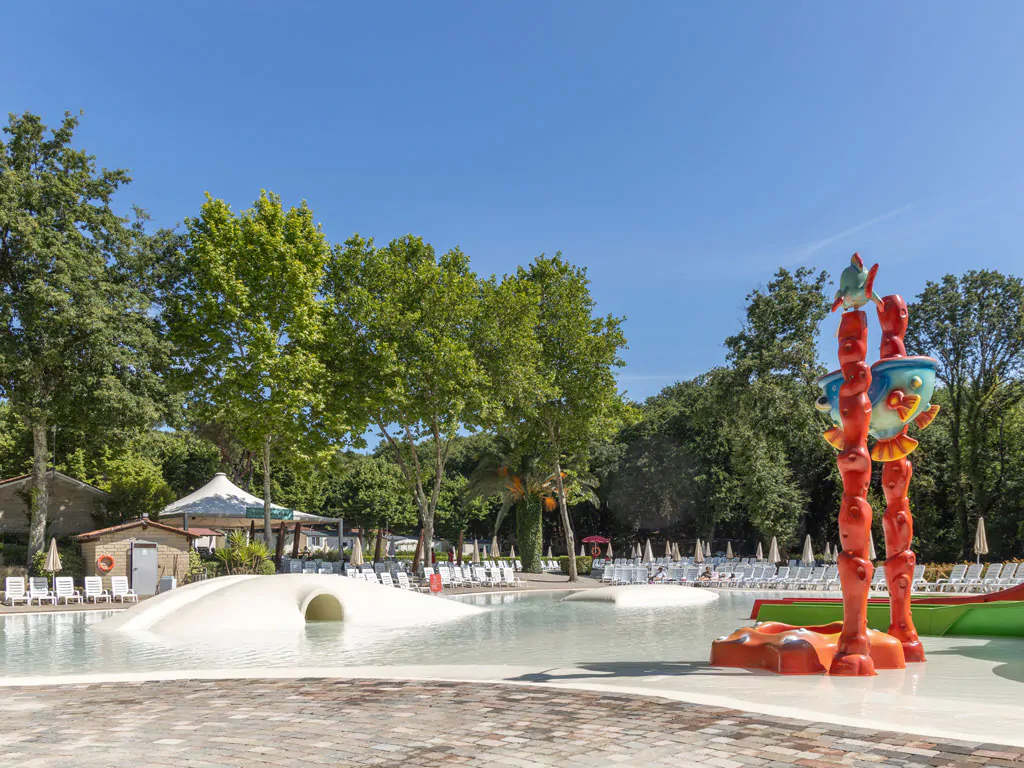 hu-i-pini-village-swimming-pool-activities