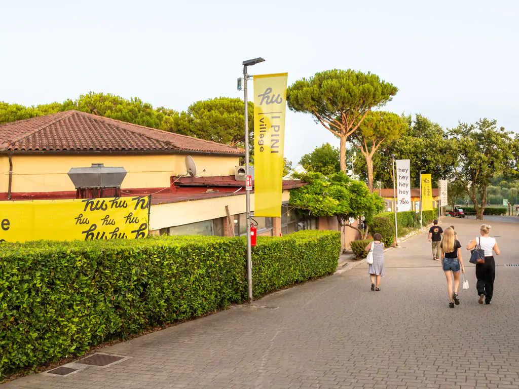hu-i-pini-village-walking-zone