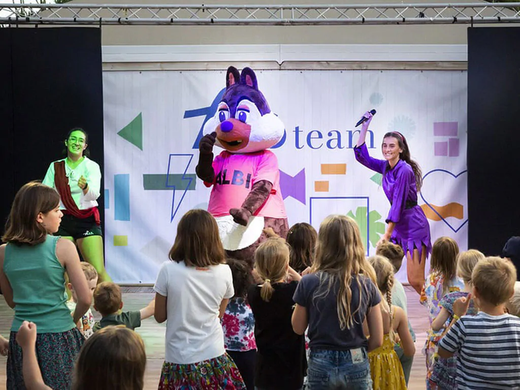 hu-montescudaio-village-mini-disco