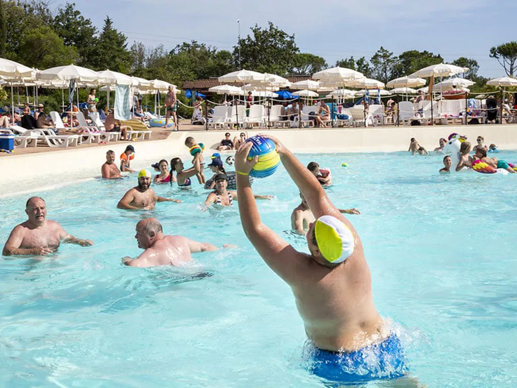hu-montescudaio-village-pool-fun
