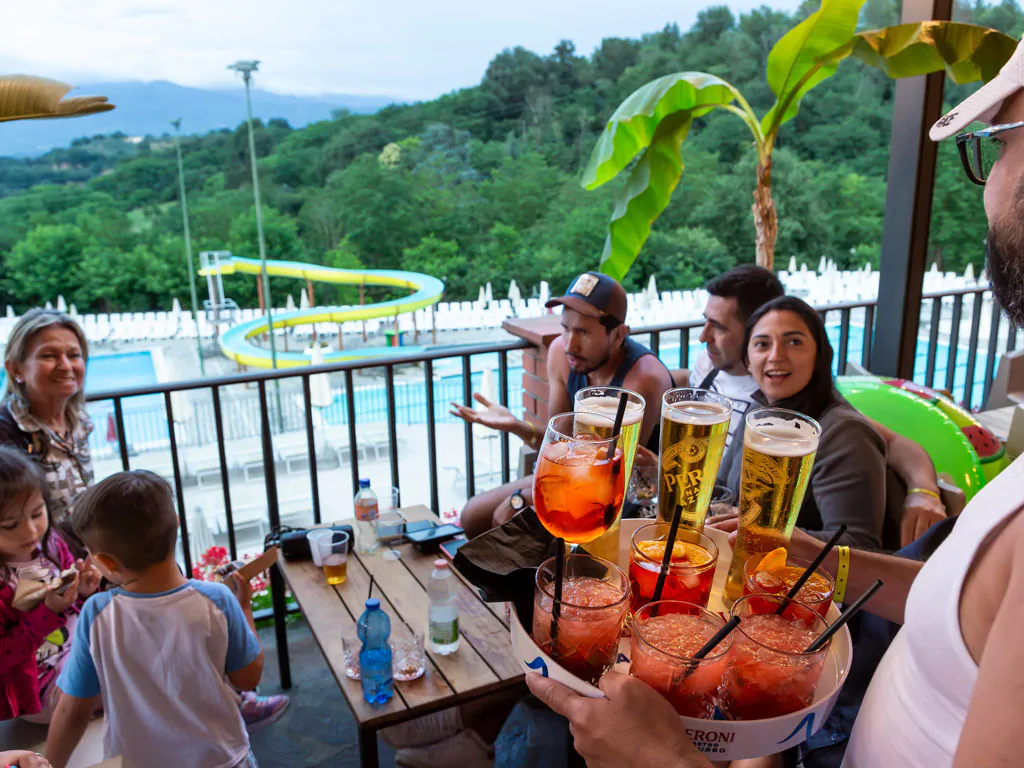 hu-norcenni-girasole-village-bar-terrace