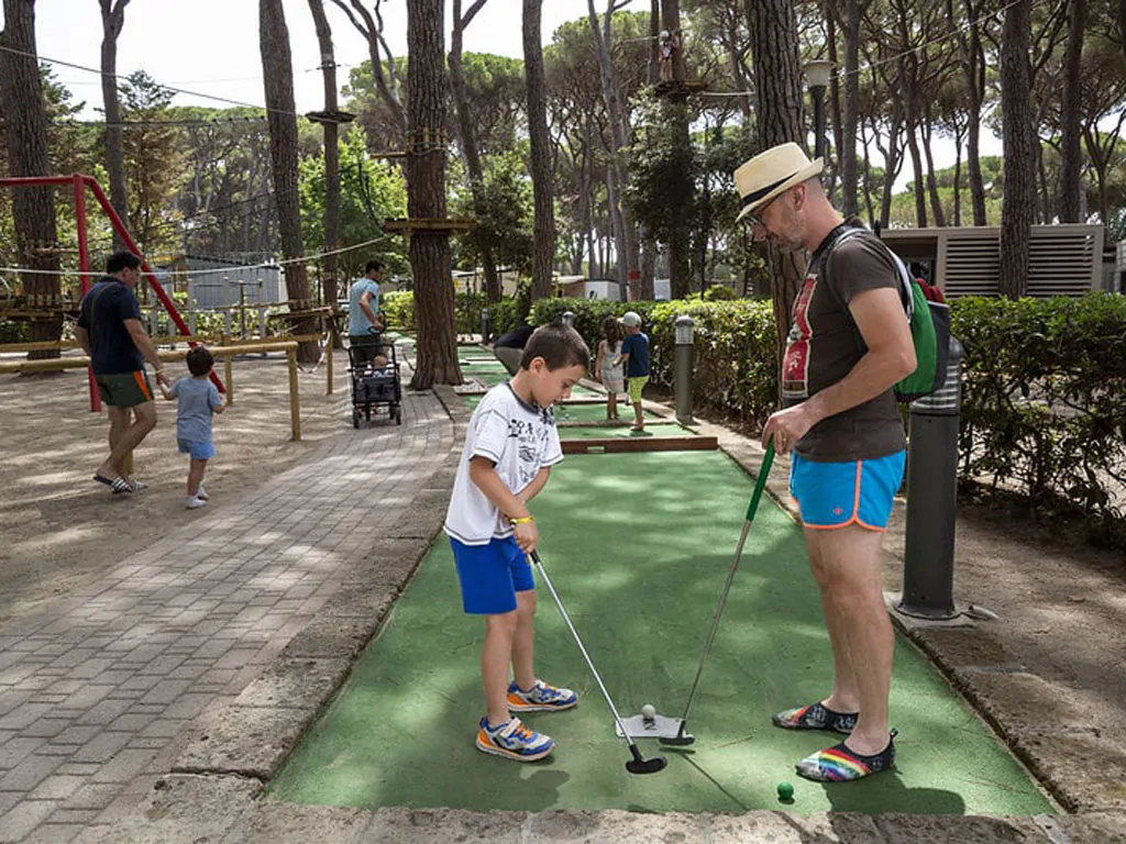 hu-park-albatros-village-mini-golf