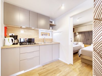 camping-park-soline-family-de-lux-kitchen-2