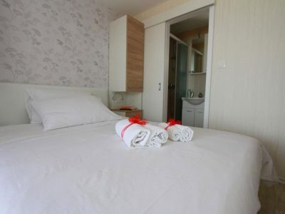 campsite-galeb-mobile-home-relax-interior-bedroom-i