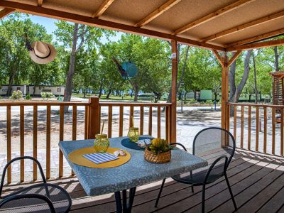 campsite-galeb-mobile-home-relax-nord-exterier-terrace