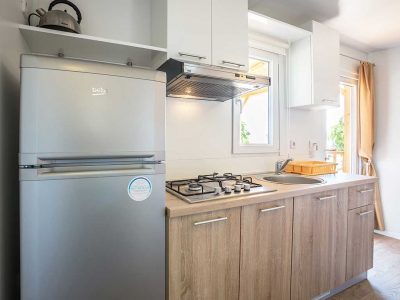 campsite-galeb-relax-42-mobile-homes-kitchen
