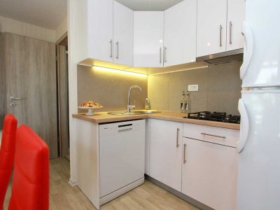 campsite-galeb-relax-62-mobile-homes-kitchen-2