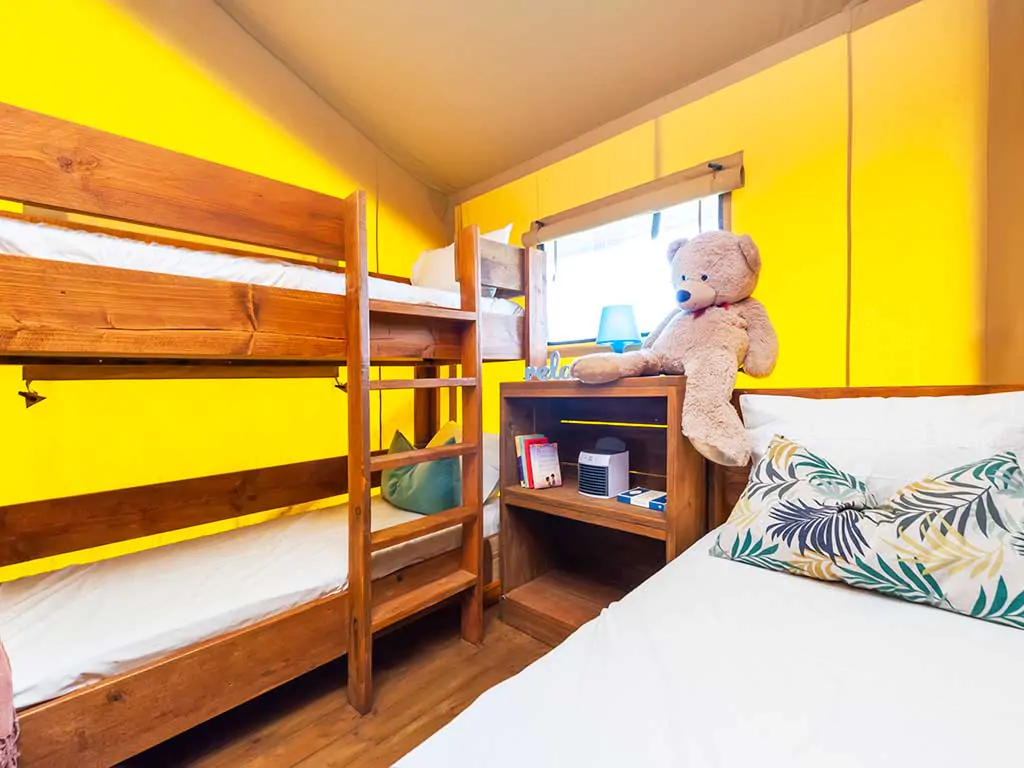comfort-glamping-tent-bedroom-ii