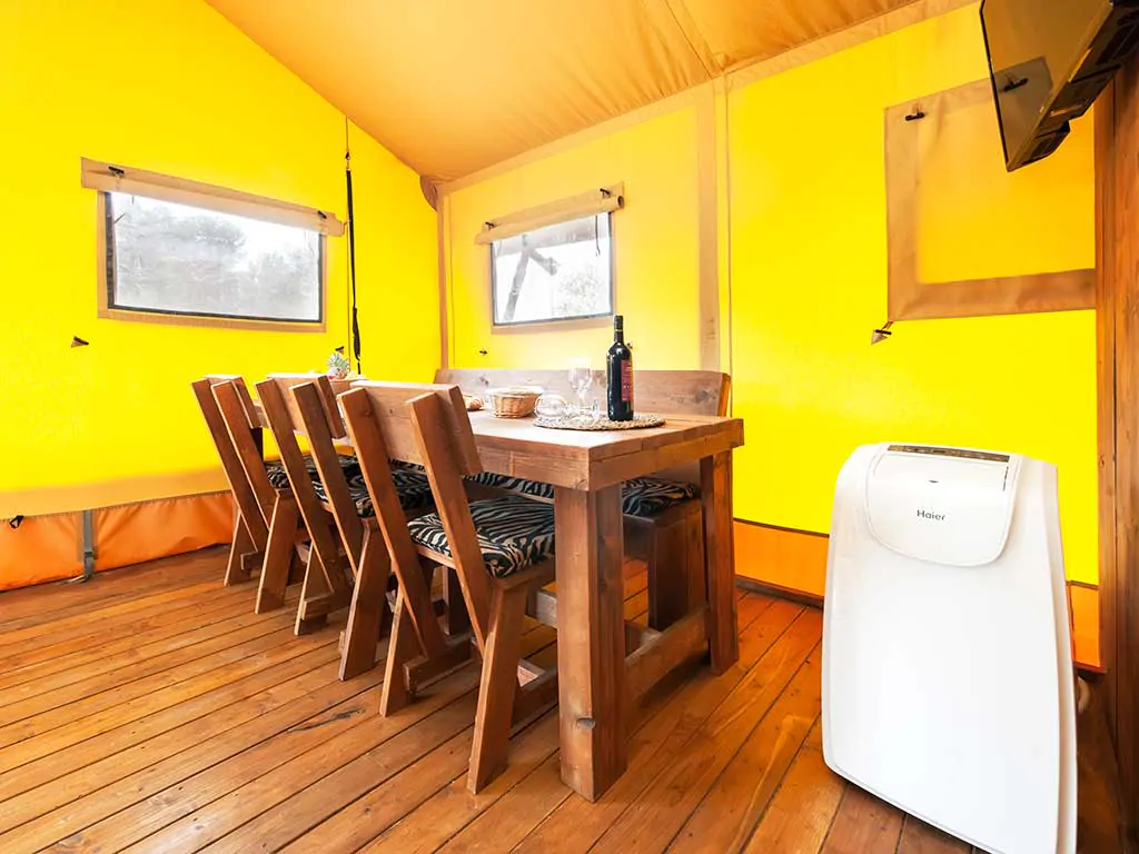 comfort-glamping-tent-interior-ii