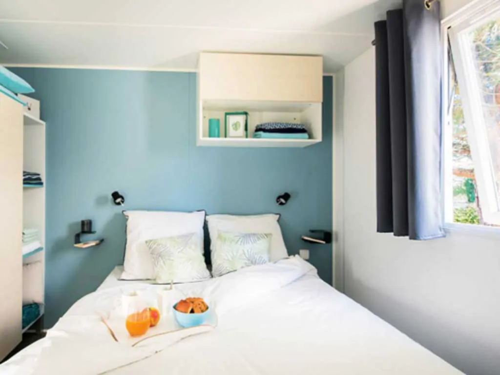 grand-860-2-cd-ensuite-bedroom