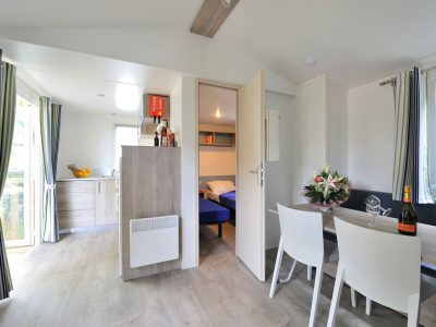 mobile-home-riviera-750-2-interior-living-room-3
