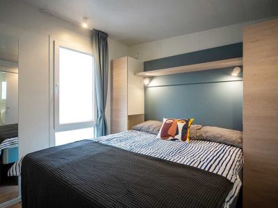 naturist-campsite-ulika-comfort-mobile-homes-bedroom