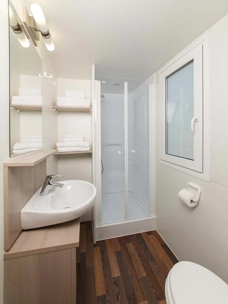 camping-park-umag-mobile-homes-classic-bathroom-2