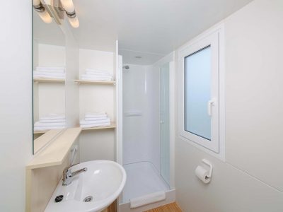 camping-park-umag-mobile-homes-classic-bathroom