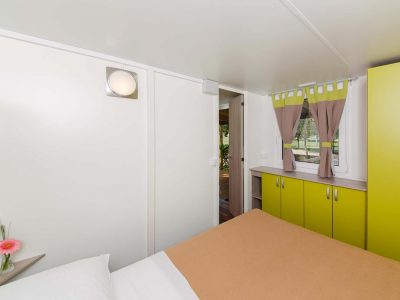 camping-park-umag-mobile-homes-classic-bedroom-3