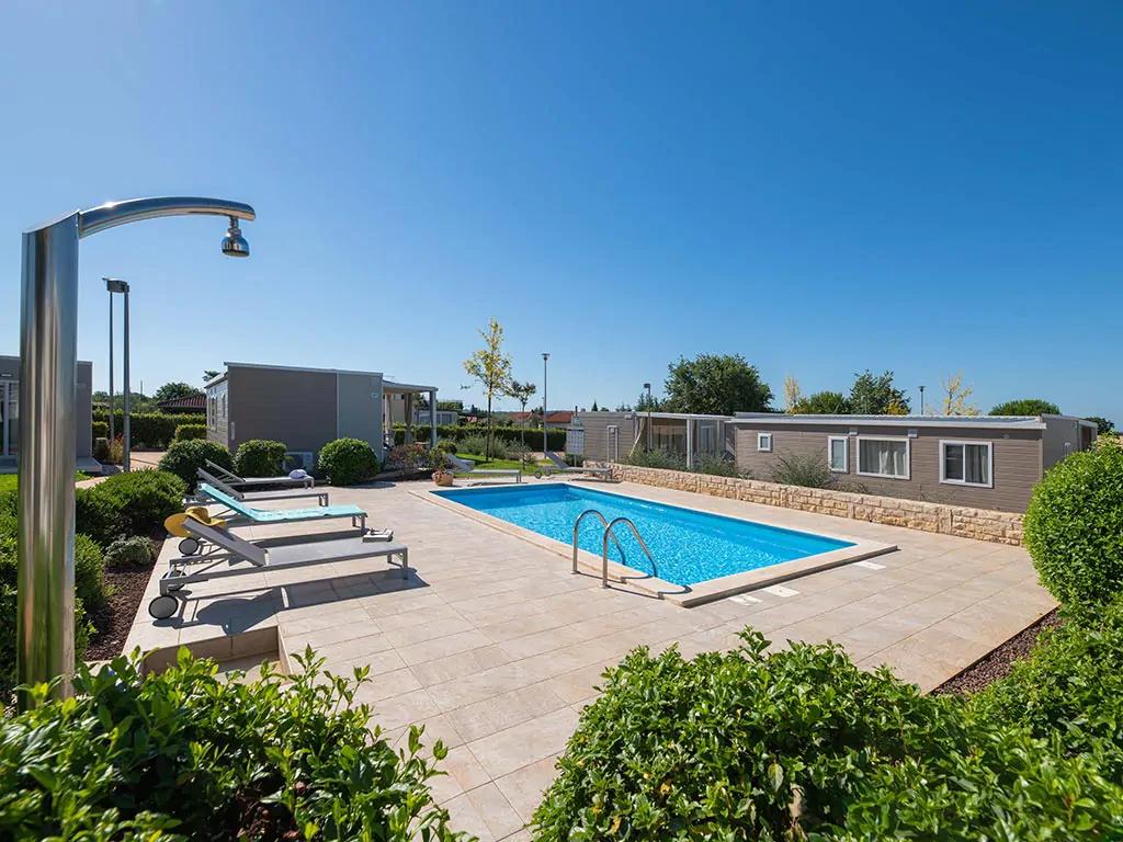camping-park-umag-mobile-homes-premium-exterior-pool-2