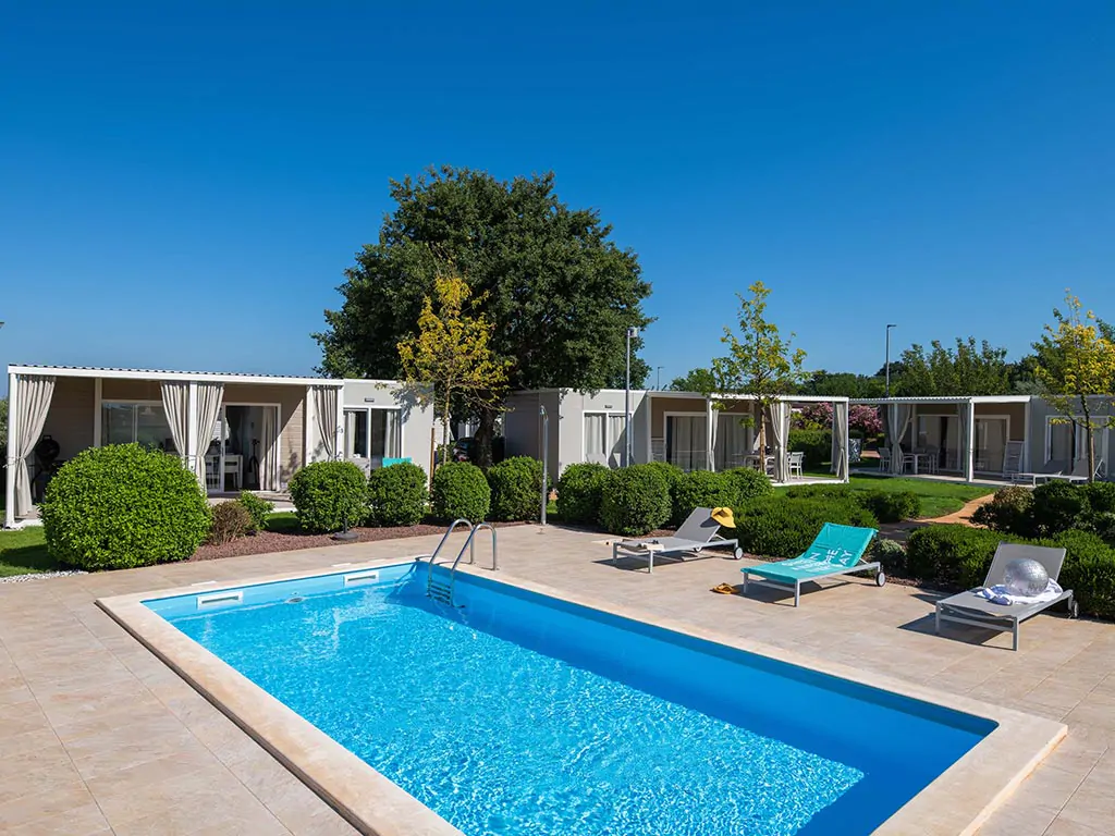 camping-park-umag-mobile-homes-premium-exterior-pool