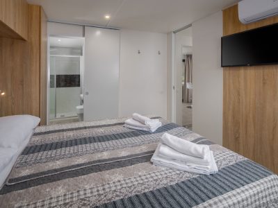 camping-santa-marina-luxury-marine-villa-interior-bed-room