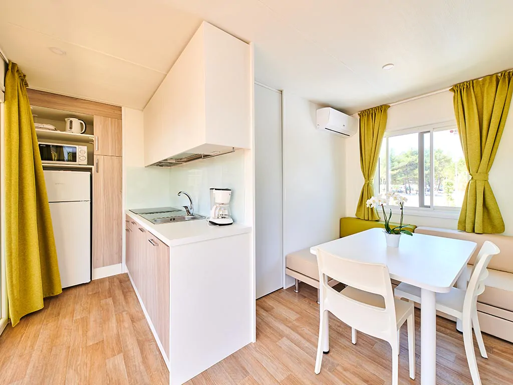 camping-stella-maris-mobile-homes-superior-interior-4